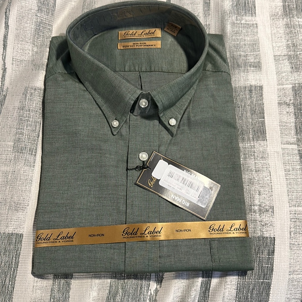 Round tree & Yorke Gold label performance button down long sleeve